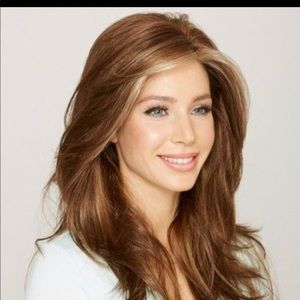 Meet your Posher, Aileen